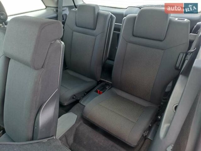 Черный Опель Зафира, объемом двигателя 0 л и пробегом 260 тыс. км за 5950 $, фото 18 на Automoto.ua