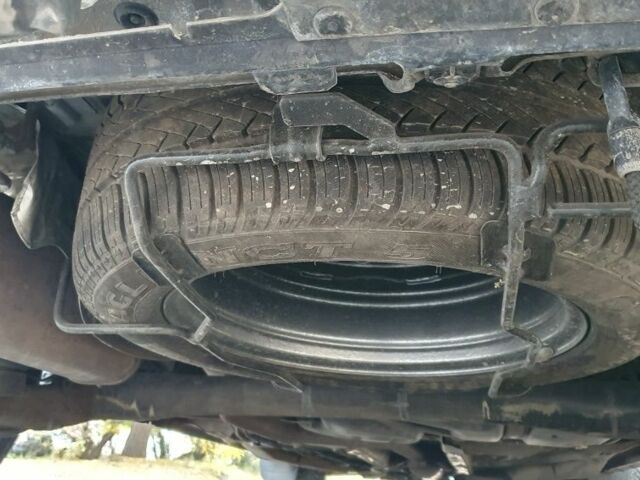 Черный Опель Зафира, объемом двигателя 1.7 л и пробегом 315 тыс. км за 4042 $, фото 4 на Automoto.ua