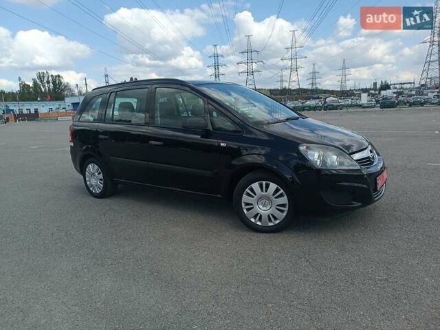 Черный Опель Зафира, объемом двигателя 0 л и пробегом 260 тыс. км за 5950 $, фото 4 на Automoto.ua
