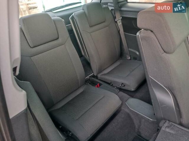 Чорний Опель Зафіра, об'ємом двигуна 0 л та пробігом 260 тис. км за 5700 $, фото 10 на Automoto.ua