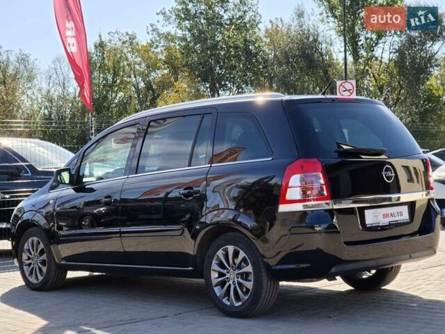 Черный Опель Зафира, объемом двигателя 2.2 л и пробегом 165 тыс. км за 8699 $, фото 18 на Automoto.ua
