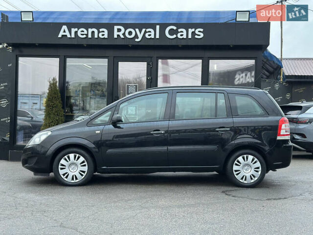 Черный Опель Зафира, объемом двигателя 1.6 л и пробегом 265 тыс. км за 6200 $, фото 4 на Automoto.ua