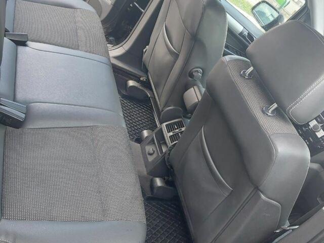 Черный Опель Зафира, объемом двигателя 1.7 л и пробегом 305 тыс. км за 7000 $, фото 6 на Automoto.ua