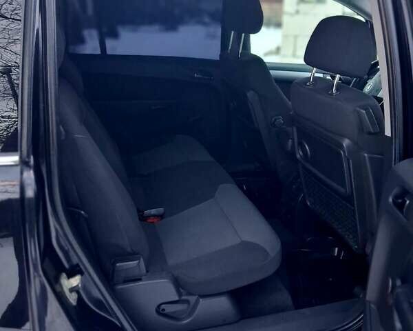 Чорний Опель Зафіра, об'ємом двигуна 1.9 л та пробігом 279 тис. км за 6700 $, фото 10 на Automoto.ua