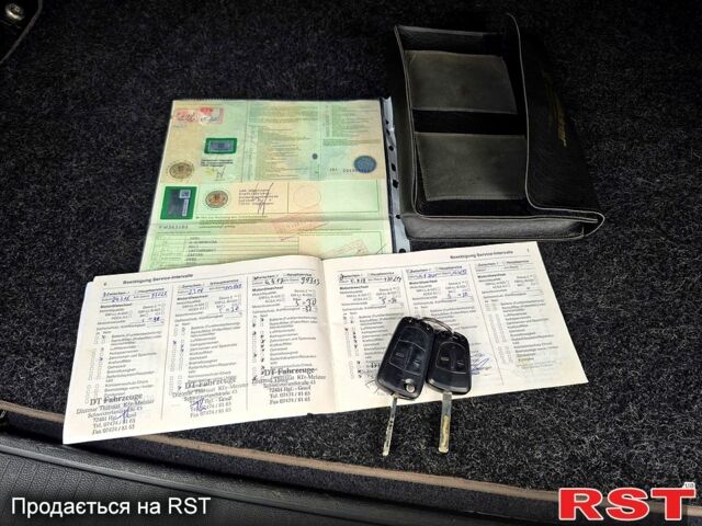 Черный Опель Зафира, объемом двигателя 1.8 л и пробегом 201 тыс. км за 6950 $, фото 7 на Automoto.ua