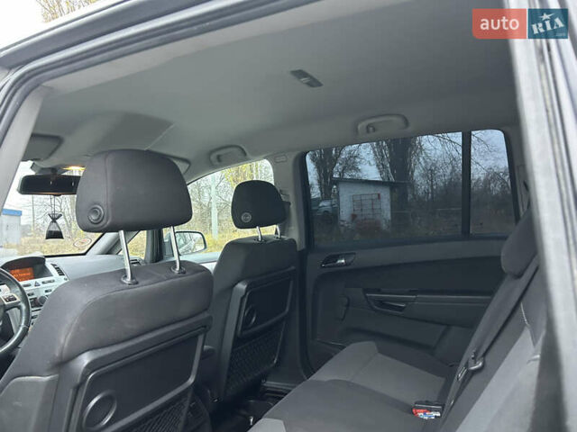 Черный Опель Зафира, объемом двигателя 1.91 л и пробегом 278 тыс. км за 6400 $, фото 30 на Automoto.ua