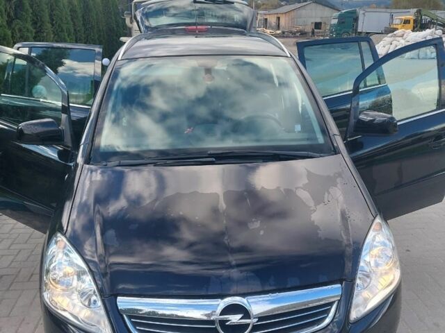 Черный Опель Зафира, объемом двигателя 1.7 л и пробегом 305 тыс. км за 7000 $, фото 9 на Automoto.ua