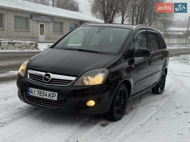 Черный Опель Зафира, объемом двигателя 1.7 л и пробегом 244 тыс. км за 7499 $, фото 23 на Automoto.ua