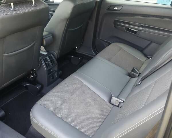 Чорний Опель Зафіра, об'ємом двигуна 1.8 л та пробігом 194 тис. км за 8850 $, фото 21 на Automoto.ua