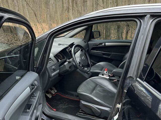 Чорний Опель Зафіра, об'ємом двигуна 1.9 л та пробігом 313 тис. км за 6500 $, фото 7 на Automoto.ua