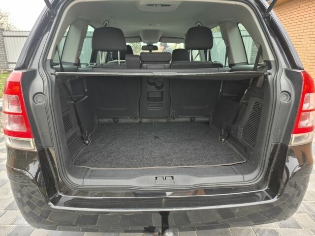 Черный Опель Зафира, объемом двигателя 1.8 л и пробегом 201 тыс. км за 6950 $, фото 11 на Automoto.ua