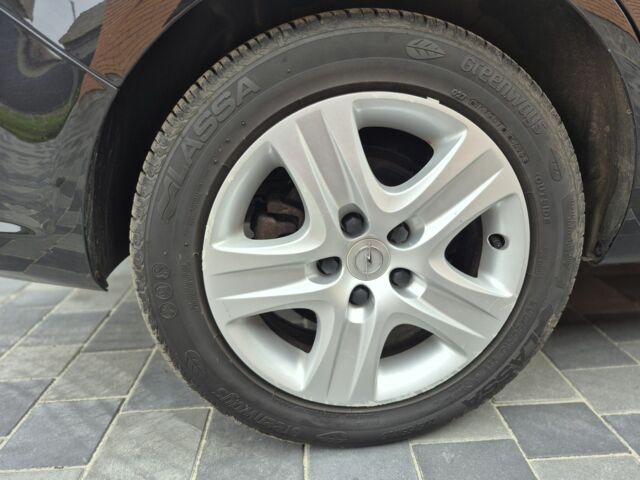 Черный Опель Зафира, объемом двигателя 1.8 л и пробегом 201 тыс. км за 6950 $, фото 16 на Automoto.ua