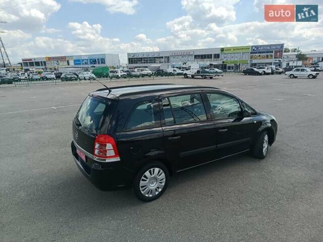 Черный Опель Зафира, объемом двигателя 0 л и пробегом 260 тыс. км за 5950 $, фото 7 на Automoto.ua