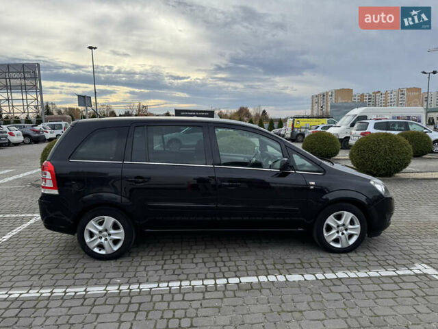 Черный Опель Зафира, объемом двигателя 2.2 л и пробегом 260 тыс. км за 6900 $, фото 3 на Automoto.ua