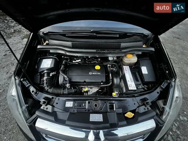 Чорний Опель Зафіра, об'ємом двигуна 0 л та пробігом 250 тис. км за 6899 $, фото 8 на Automoto.ua