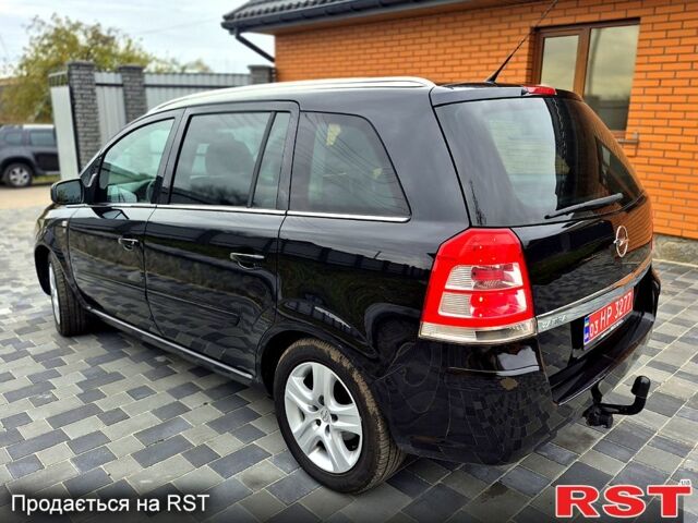 Черный Опель Зафира, объемом двигателя 1.8 л и пробегом 201 тыс. км за 6950 $, фото 4 на Automoto.ua