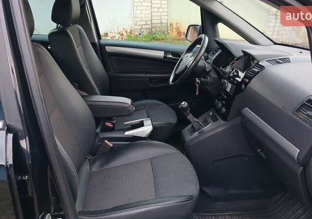 Черный Опель Зафира, объемом двигателя 1.6 л и пробегом 225 тыс. км за 6700 $, фото 26 на Automoto.ua