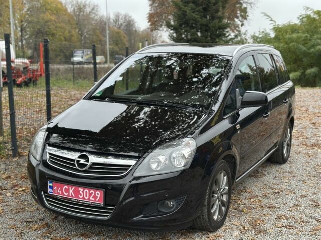 Черный Опель Зафира, объемом двигателя 1.7 л и пробегом 254 тыс. км за 7500 $, фото 2 на Automoto.ua