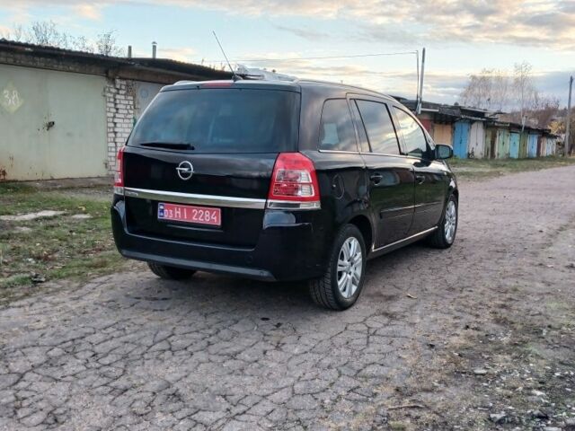 Черный Опель Зафира, объемом двигателя 0 л и пробегом 225 тыс. км за 6600 $, фото 2 на Automoto.ua