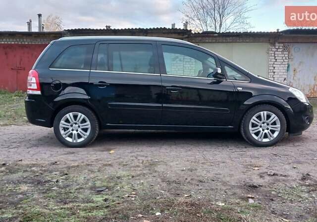 Черный Опель Зафира, объемом двигателя 1.6 л и пробегом 225 тыс. км за 6700 $, фото 3 на Automoto.ua