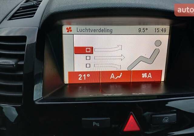 Черный Опель Зафира, объемом двигателя 1.6 л и пробегом 225 тыс. км за 6700 $, фото 20 на Automoto.ua