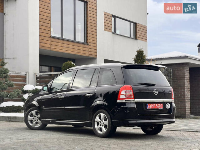 Черный Опель Зафира, объемом двигателя 1.9 л и пробегом 172 тыс. км за 8000 $, фото 6 на Automoto.ua