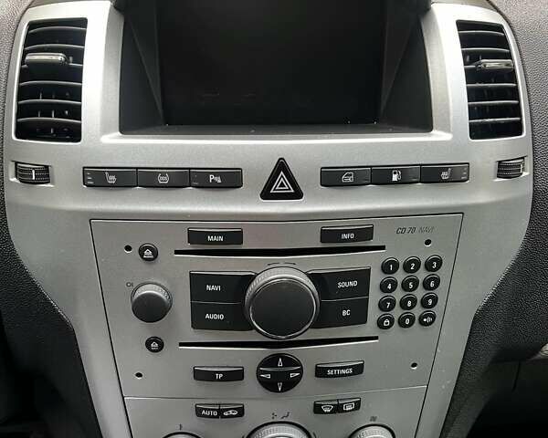 Чорний Опель Зафіра, об'ємом двигуна 0 л та пробігом 250 тис. км за 6899 $, фото 9 на Automoto.ua