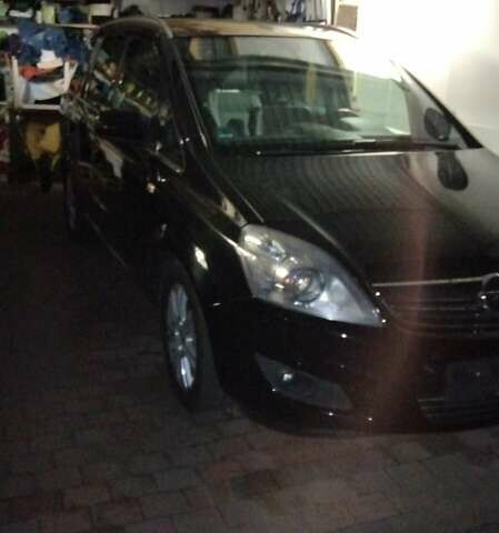 Черный Опель Зафира, объемом двигателя 1.8 л и пробегом 216 тыс. км за 7500 $, фото 8 на Automoto.ua