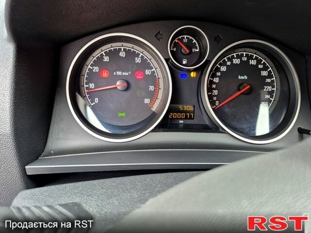 Черный Опель Зафира, объемом двигателя 1.8 л и пробегом 201 тыс. км за 6950 $, фото 13 на Automoto.ua