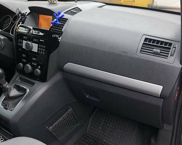 Опель Зафира 2010 в Збараже на Automoto.ua Черный Опель Зафира, объемом двигателя 1.6 л и пробегом 245 тыс. км за 6500 $, фото 16 на Automoto.ua