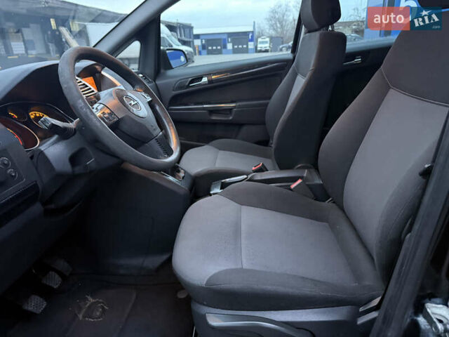 Черный Опель Зафира, объемом двигателя 1.8 л и пробегом 227 тыс. км за 5750 $, фото 17 на Automoto.ua