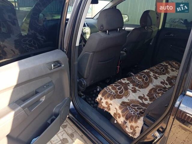 Черный Опель Зафира, объемом двигателя 1.69 л и пробегом 257 тыс. км за 6500 $, фото 7 на Automoto.ua