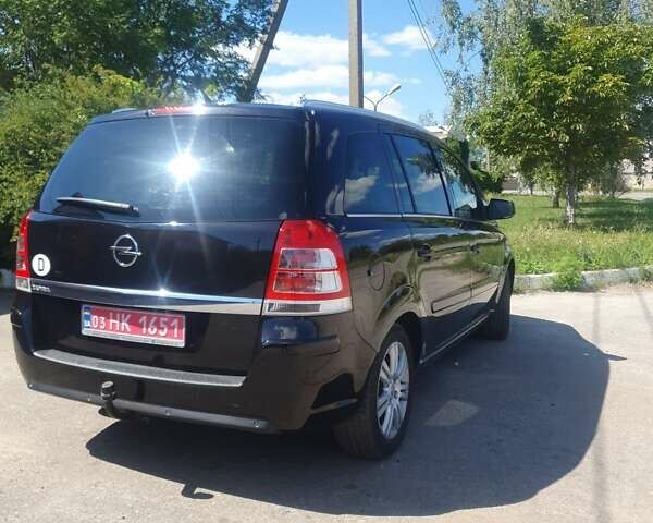 Чорний Опель Зафіра, об'ємом двигуна 1.8 л та пробігом 194 тис. км за 8850 $, фото 13 на Automoto.ua