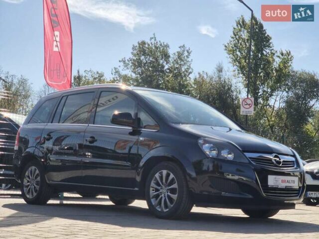 Черный Опель Зафира, объемом двигателя 2.2 л и пробегом 165 тыс. км за 8699 $, фото 10 на Automoto.ua