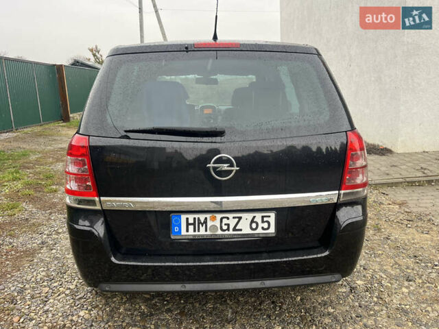 Черный Опель Зафира, объемом двигателя 1.7 л и пробегом 215 тыс. км за 6999 $, фото 5 на Automoto.ua