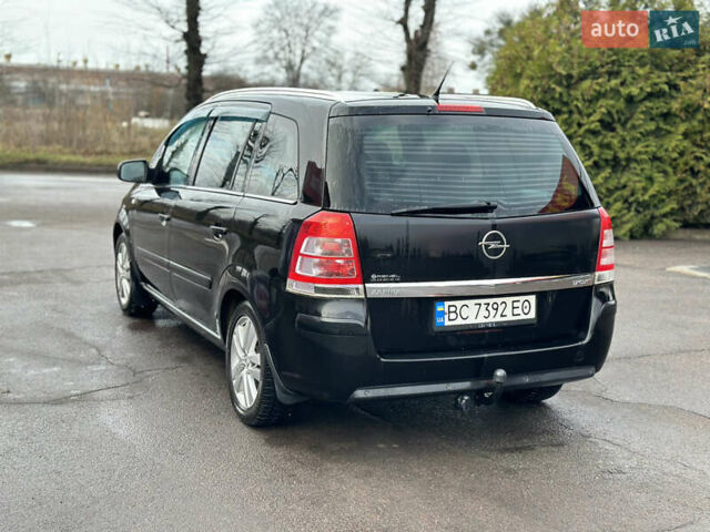 Черный Опель Зафира, объемом двигателя 1.69 л и пробегом 273 тыс. км за 6500 $, фото 6 на Automoto.ua