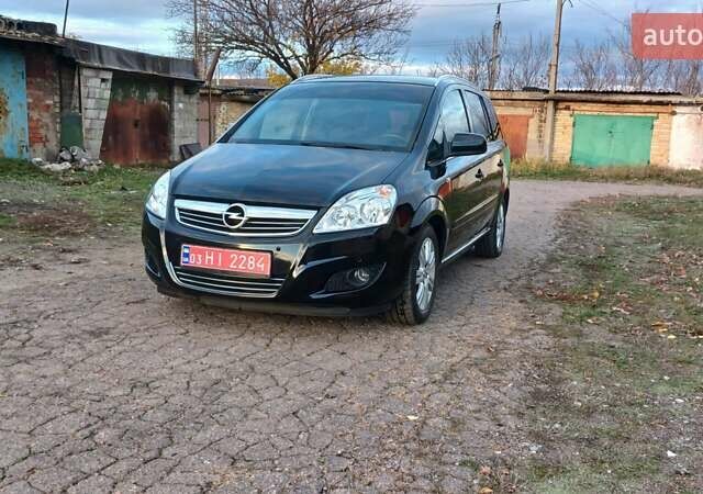 Черный Опель Зафира, объемом двигателя 1.6 л и пробегом 225 тыс. км за 6700 $, фото 10 на Automoto.ua