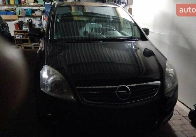 Черный Опель Зафира, объемом двигателя 1.8 л и пробегом 216 тыс. км за 7500 $, фото 7 на Automoto.ua