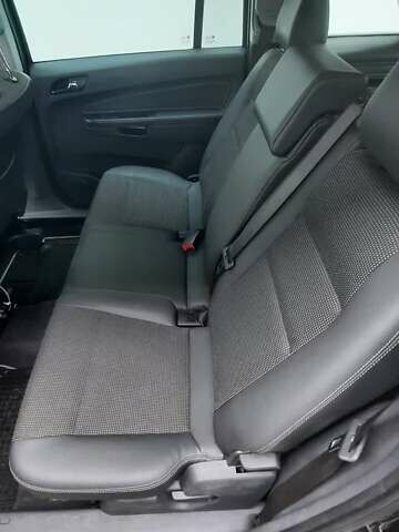 Черный Опель Зафира, объемом двигателя 1.8 л и пробегом 216 тыс. км за 7500 $, фото 5 на Automoto.ua