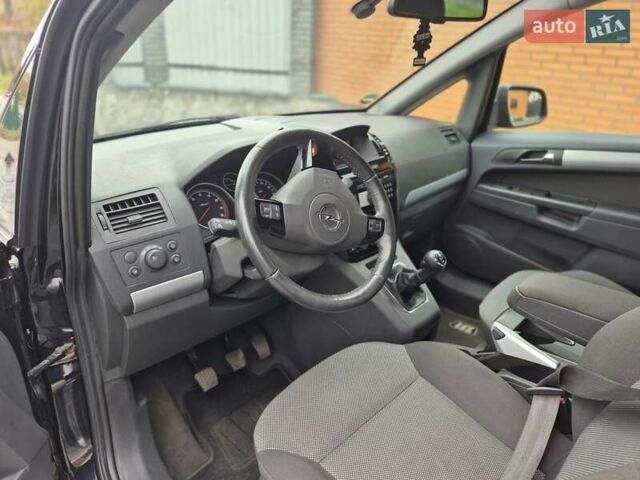 Чорний Опель Зафіра, об'ємом двигуна 1.8 л та пробігом 201 тис. км за 6990 $, фото 17 на Automoto.ua