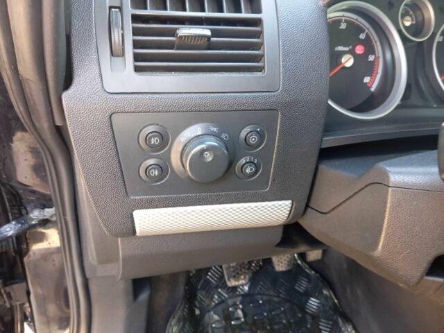 Опель Зафира 2010 в Верховине на Automoto.ua Черный Опель Зафира, объемом двигателя 1.7 л и пробегом 250 тыс. км за 6500 $, фото 6 на Automoto.ua