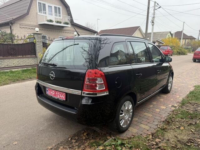 Черный Опель Зафира, объемом двигателя 1.6 л и пробегом 201 тыс. км за 7100 $, фото 5 на Automoto.ua