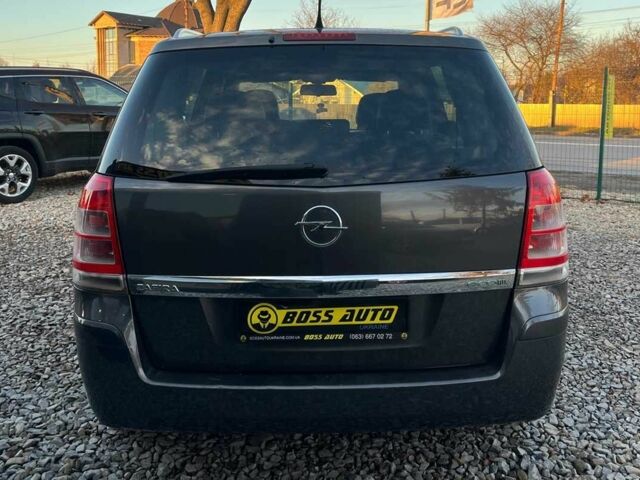 Черный Опель Зафира, объемом двигателя 1.7 л и пробегом 280 тыс. км за 7000 $, фото 5 на Automoto.ua