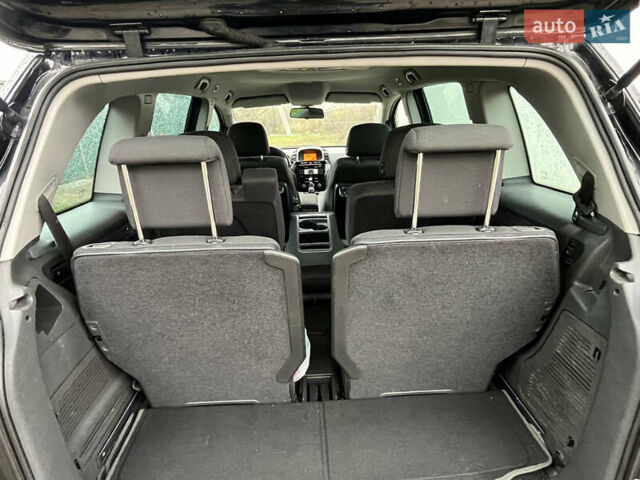 Черный Опель Зафира, объемом двигателя 1.7 л и пробегом 215 тыс. км за 6999 $, фото 24 на Automoto.ua