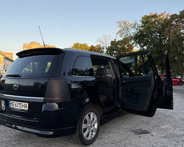 Чорний Опель Зафіра, об'ємом двигуна 1.9 л та пробігом 210 тис. км за 7499 $, фото 8 на Automoto.ua