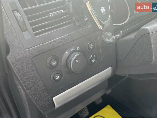 Опель Зафира 2010 в Стрые на Automoto.ua Черный Опель Зафира, объемом двигателя 1.7 л и пробегом 215 тыс. км за 7300 $, фото 13 на Automoto.ua