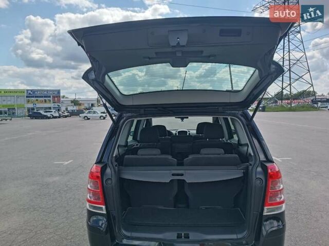 Черный Опель Зафира, объемом двигателя 0 л и пробегом 260 тыс. км за 5950 $, фото 13 на Automoto.ua