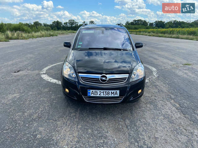 Чорний Опель Зафіра, об'ємом двигуна 1.6 л та пробігом 249 тис. км за 6700 $, фото 13 на Automoto.ua