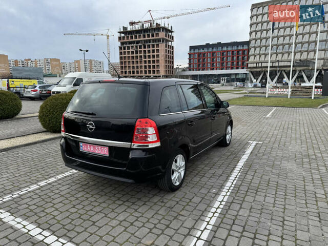 Черный Опель Зафира, объемом двигателя 2.2 л и пробегом 260 тыс. км за 6900 $, фото 4 на Automoto.ua
