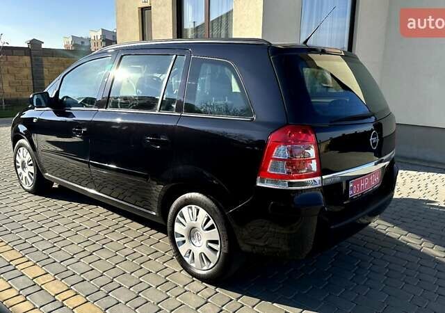 Черный Опель Зафира, объемом двигателя 1.6 л и пробегом 200 тыс. км за 6550 $, фото 18 на Automoto.ua